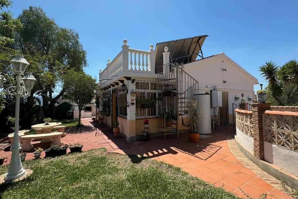 Escapada Rural Con Encanto Y Piscina En Holiday home Cartama